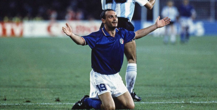 Italia 90 သူရဲကောင်း Toto Schillaci သည် အသက် 59 နှစ်တွင် ကွယ်လွန်သွားသည့်အတွက် စိတ်လှုပ်ရှားမှုဖြင့် ဂုဏ်ပြုခြင်း