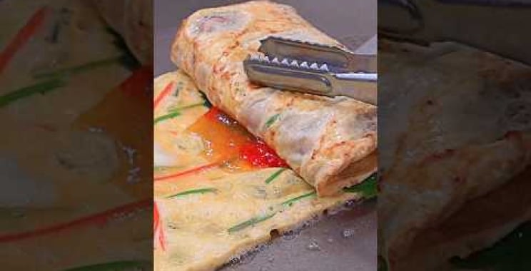 Rolled Omelet Ham Cheese Toast – ကိုးရီးယား လမ်းဘေးအစားအစာ