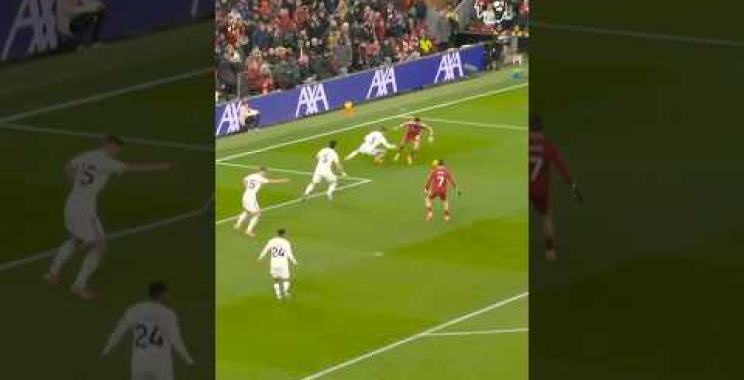 ဝါ့ဇ်နှင့် အီကီတီကီတို့ ချိတ်ဆက်ကာ ပထမဦးဆုံးဂိုးအတွက် ကြိုးစားနေကြသည်။ ဤနေရာတွင် ကြည့်ရှုနိုင်ပါသည် 👉 https://lfc.tv/3N5LB6z