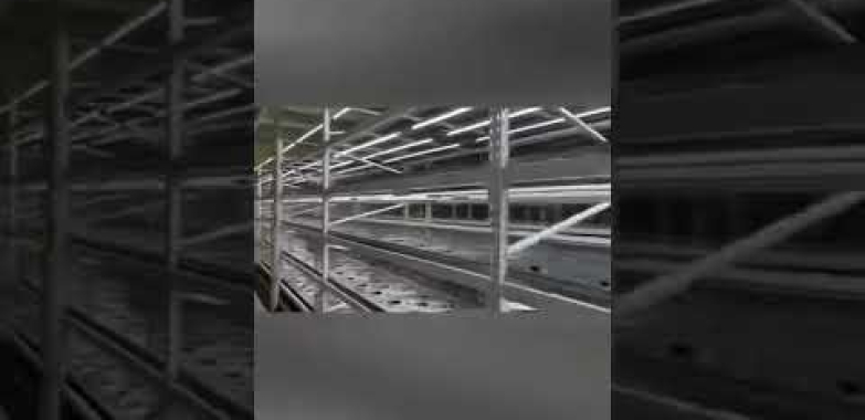 ဗီဒီယို။ ထိန်းချုပ်ထားသော အိမ်တွင်းပတ်ဝန်းကျင်တွင် စမတ် Hydroponic စိုက်ပျိုးခြင်း။