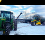 ဗီဒီယို။ လယ်ထွန်စက်အသစ် ကျိုးကျသွားသည်။