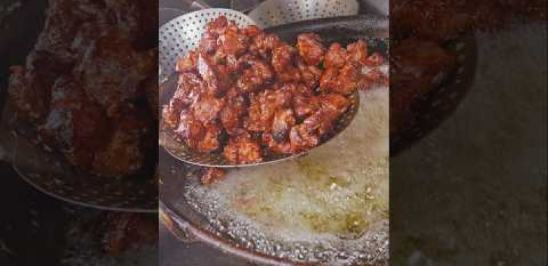 အရသာရှိတဲ့! လူကြိုက်များကြော်ကြော်ထားသောဝက်သားနံရိုးနံရိုးနံရိုးနှင့်ဟင်းချို / 美味衝擊! 美味衝擊! 東勢排骨酥麵製作 / 一福味麵食館